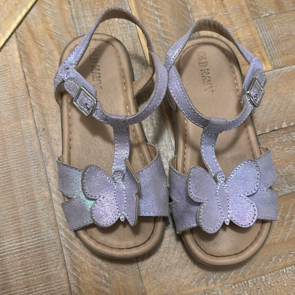 Old Navy Toddler Purple Butterfly Velcro Closure T-Strap Sandals - Picture 3 of 8
